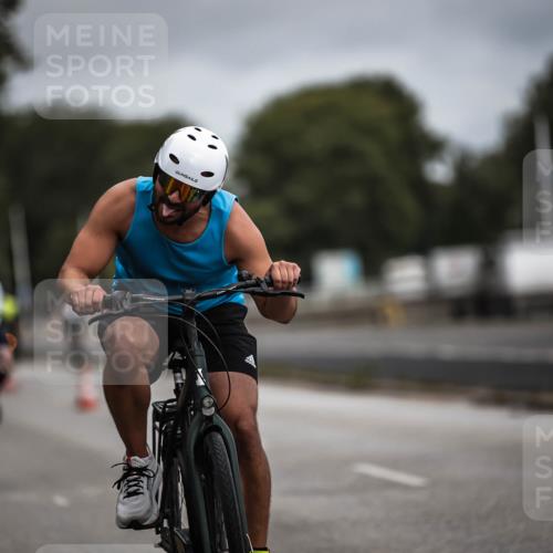 16.08.2026 - KN Förde Triathlon 2026 H.Heesch http://msf.ph/oto/9978710 16.08.2026 11:32:51 Radfahren 348, 391, 399 meine-sportfotos.de