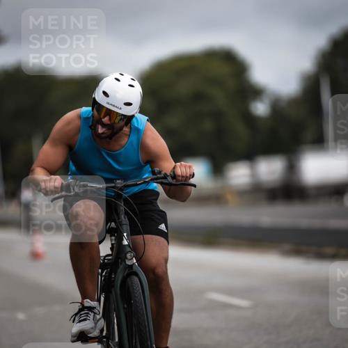 16.08.2026 - KN Förde Triathlon 2026 H.Heesch http://msf.ph/oto/9978714 16.08.2026 11:32:51 Radfahren 348, 391, 399 meine-sportfotos.de
