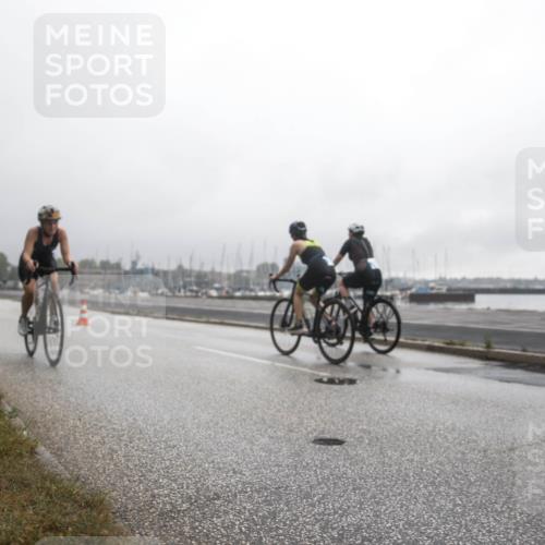 16.08.2026 - KN Förde Triathlon 2026 H.Heesch http://msf.ph/oto/9978839 16.08.2026 10:04:50 Radfahren 128, 132 meine-sportfotos.de