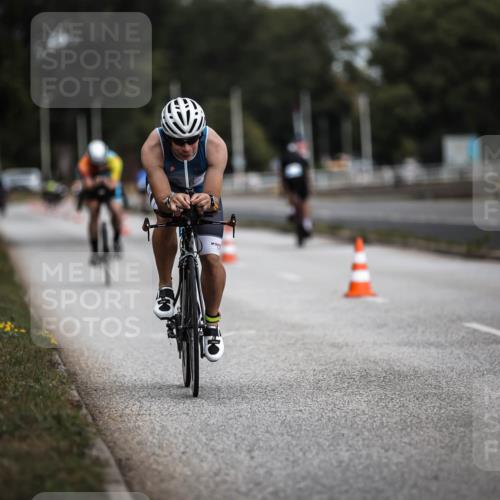 16.08.2026 - KN Förde Triathlon 2026 H.Heesch http://msf.ph/oto/9978861 16.08.2026 11:33:05 Radfahren 369, 386, 411, 430 meine-sportfotos.de