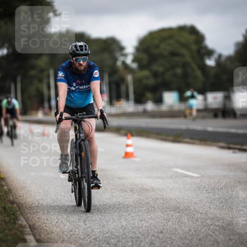 16.08.2026 - KN Förde Triathlon 2026 H.Heesch http://msf.ph/oto/9978936 16.08.2026 11:33:26 Radfahren 350, 376, 379, 438 meine-sportfotos.de