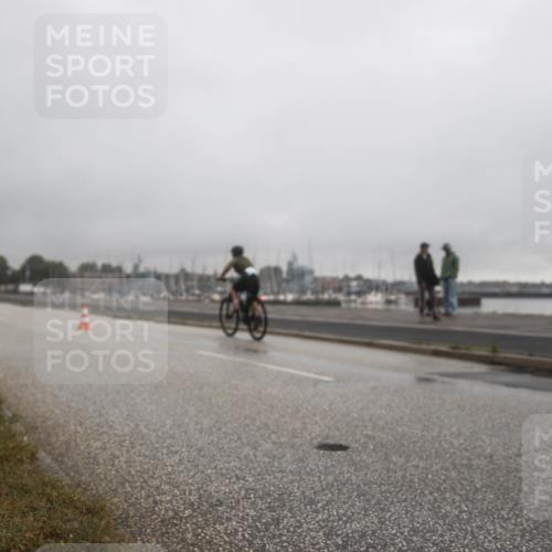 16.08.2026 - KN Förde Triathlon 2026 H.Heesch http://msf.ph/oto/9979016 16.08.2026 10:07:40 Radfahren 134, 223, 254 meine-sportfotos.de