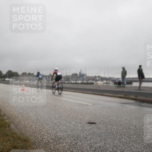 16.08.2026 - KN Förde Triathlon 2026 H.Heesch http://msf.ph/oto/9979020 16.08.2026 10:07:46 Radfahren 223, 258 meine-sportfotos.de