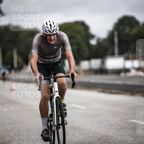 16.08.2026 - KN Förde Triathlon 2026 H.Heesch http://msf.ph/oto/9979037 16.08.2026 11:33:35 Radfahren 316, 388, 403, 409 meine-sportfotos.de