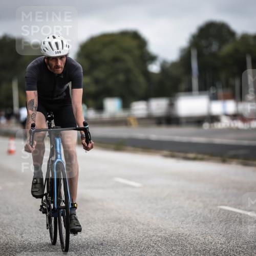 16.08.2026 - KN Förde Triathlon 2026 H.Heesch http://msf.ph/oto/9979063 16.08.2026 11:33:37 Radfahren 316, 388, 403, 409 meine-sportfotos.de