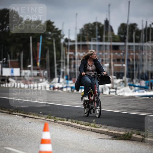16.08.2026 - KN Förde Triathlon 2026 H.Heesch http://msf.ph/oto/9979183 16.08.2026 11:34:20 Radfahren 422, 424 meine-sportfotos.de