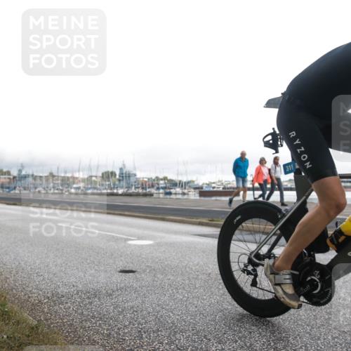 16.08.2026 - KN Förde Triathlon 2026 H.Heesch http://msf.ph/oto/9979344 16.08.2026 11:01:13 Radfahren 319, 323 meine-sportfotos.de