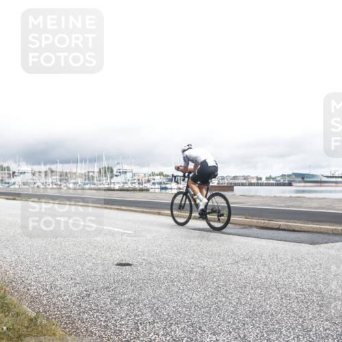 16.08.2026 - KN Förde Triathlon 2026 H.Heesch http://msf.ph/oto/9979395 16.08.2026 11:04:29 Radfahren 327 meine-sportfotos.de