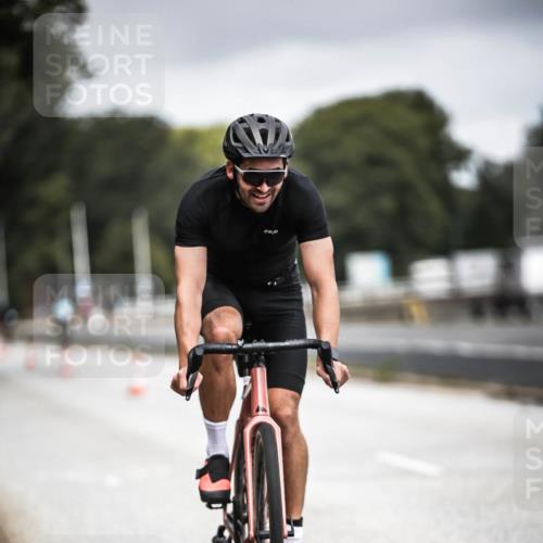 16.08.2026 - KN Förde Triathlon 2026 H.Heesch http://msf.ph/oto/9979456 16.08.2026 11:35:17 Radfahren 399 meine-sportfotos.de