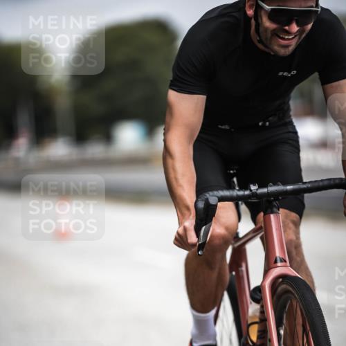 16.08.2026 - KN Förde Triathlon 2026 H.Heesch http://msf.ph/oto/9979484 16.08.2026 11:35:18 Radfahren 355, 399, 426 meine-sportfotos.de