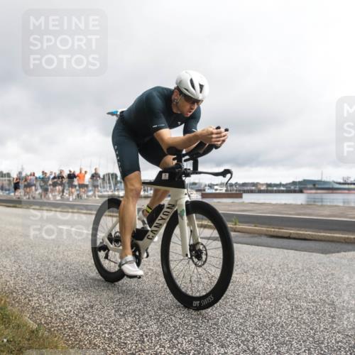 16.08.2026 - KN Förde Triathlon 2026 H.Heesch http://msf.ph/oto/9979494 16.08.2026 11:09:17 Radfahren 304, 308, 317, 354 meine-sportfotos.de