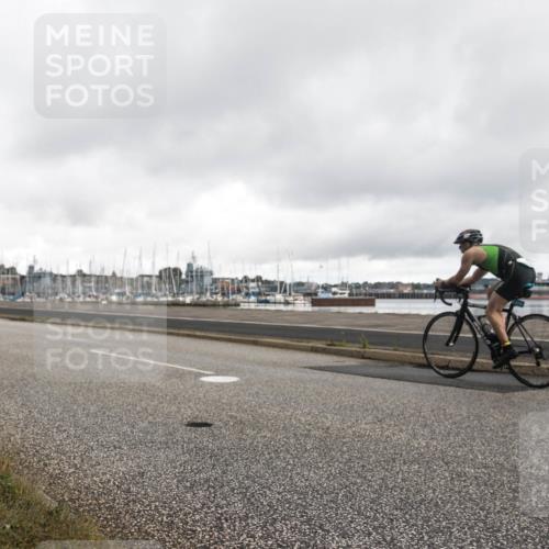 16.08.2026 - KN Förde Triathlon 2026 H.Heesch http://msf.ph/oto/9979553 16.08.2026 11:10:38 Radfahren 379, 391 meine-sportfotos.de