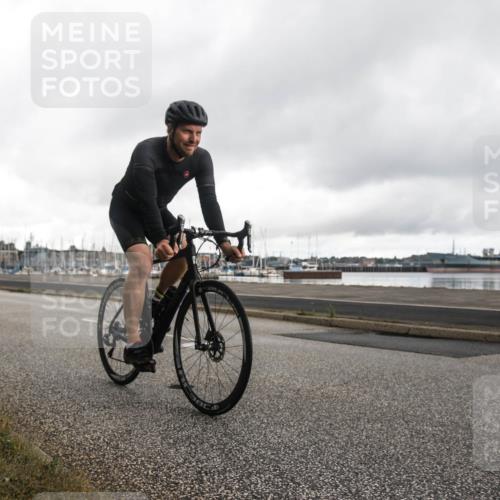 16.08.2026 - KN Förde Triathlon 2026 H.Heesch http://msf.ph/oto/9979573 16.08.2026 11:11:16 Radfahren 314, 317, 342, 352, 365, 372, 386, 430 meine-sportfotos.de