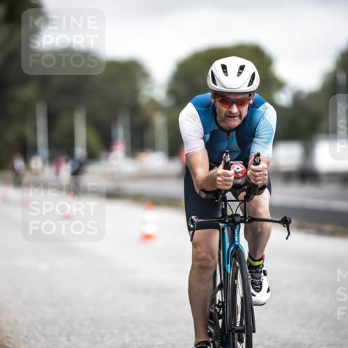 16.08.2026 - KN Förde Triathlon 2026 H.Heesch http://msf.ph/oto/9979596 16.08.2026 11:35:39 Radfahren 392, 412 meine-sportfotos.de