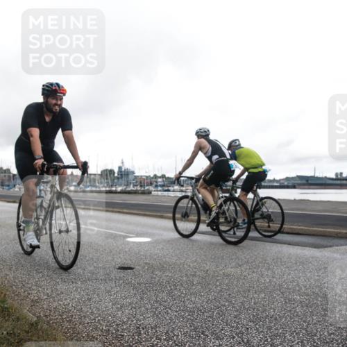 16.08.2026 - KN Förde Triathlon 2026 H.Heesch http://msf.ph/oto/9979757 16.08.2026 11:15:22 Radfahren 341, 355, 367, 374, 802 meine-sportfotos.de