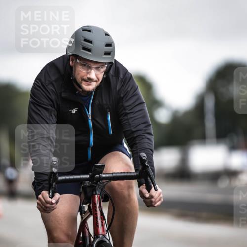 16.08.2026 - KN Förde Triathlon 2026 H.Heesch http://msf.ph/oto/9979768 16.08.2026 11:36:51 Radfahren 429, 436 meine-sportfotos.de