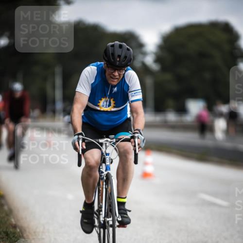 16.08.2026 - KN Förde Triathlon 2026 H.Heesch http://msf.ph/oto/9979829 16.08.2026 11:37:04 Radfahren 370, 398, 404, 407, 415 meine-sportfotos.de