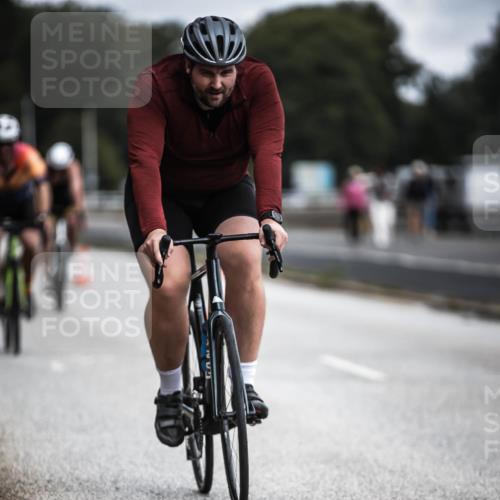 16.08.2026 - KN Förde Triathlon 2026 H.Heesch http://msf.ph/oto/9979862 16.08.2026 11:37:07 Radfahren 370, 398, 404, 407, 415 meine-sportfotos.de
