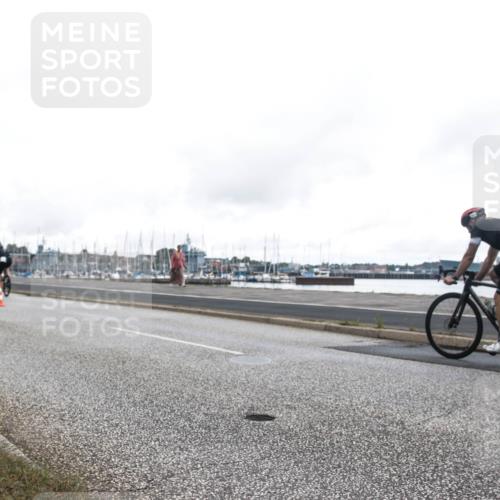 16.08.2026 - KN Förde Triathlon 2026 H.Heesch http://msf.ph/oto/9979898 16.08.2026 11:19:07 Radfahren 391, 428, 438 meine-sportfotos.de