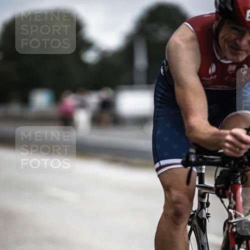 16.08.2026 - KN Förde Triathlon 2026 H.Heesch http://msf.ph/oto/9979905 16.08.2026 11:37:10 Radfahren 370, 402 meine-sportfotos.de
