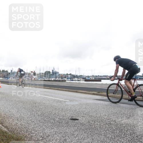 16.08.2026 - KN Förde Triathlon 2026 H.Heesch http://msf.ph/oto/9979911 16.08.2026 11:19:23 Radfahren 305, 305, 351, 377, 801 meine-sportfotos.de