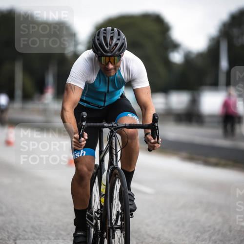 16.08.2026 - KN Förde Triathlon 2026 H.Heesch http://msf.ph/oto/9980000 16.08.2026 11:37:27 Radfahren 374, 413, 424 meine-sportfotos.de
