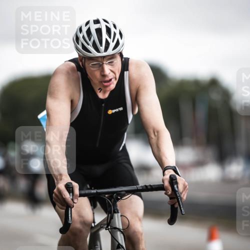 16.08.2026 - KN Förde Triathlon 2026 H.Heesch http://msf.ph/oto/9980066 16.08.2026 11:37:51 Radfahren  meine-sportfotos.de