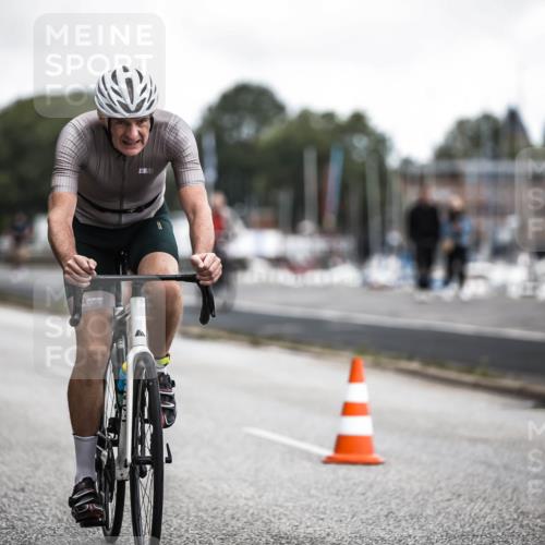 16.08.2026 - KN Förde Triathlon 2026 H.Heesch http://msf.ph/oto/9980167 16.08.2026 11:43:51 Radfahren  meine-sportfotos.de
