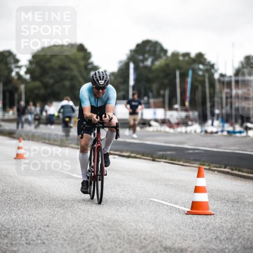 16.08.2026 - KN Förde Triathlon 2026 H.Heesch http://msf.ph/oto/9980232 16.08.2026 11:44:01 Radfahren 351, 801 meine-sportfotos.de