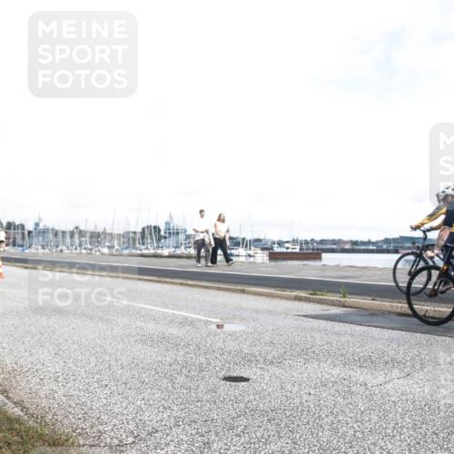 16.08.2026 - KN Förde Triathlon 2026 H.Heesch http://msf.ph/oto/9980260 16.08.2026 11:26:33 Radfahren 328, 374, 429, 803 meine-sportfotos.de