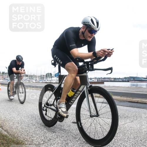 16.08.2026 - KN Förde Triathlon 2026 H.Heesch http://msf.ph/oto/9980342 16.08.2026 11:28:03 Radfahren 301, 356 meine-sportfotos.de