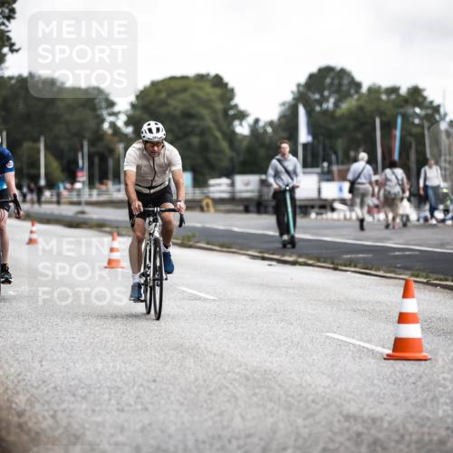 16.08.2026 - KN Förde Triathlon 2026 H.Heesch http://msf.ph/oto/9980472 16.08.2026 11:45:00 Radfahren 409, 422, 438, 439 meine-sportfotos.de