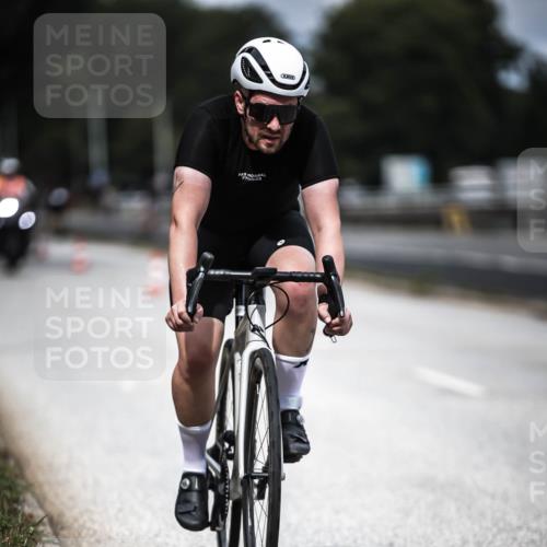 16.08.2026 - KN Förde Triathlon 2026 H.Heesch http://msf.ph/oto/9980907 16.08.2026 11:49:59 Radfahren  meine-sportfotos.de