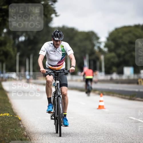 16.08.2026 - KN Förde Triathlon 2026 H.Heesch http://msf.ph/oto/9981173 16.08.2026 11:54:17 Radfahren  meine-sportfotos.de