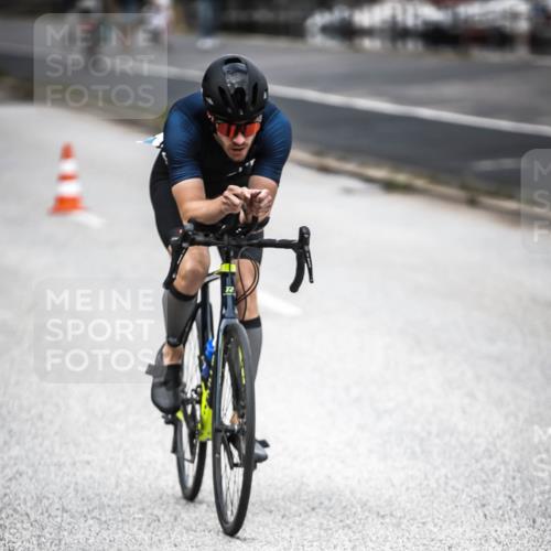 16.08.2026 - KN Förde Triathlon 2026 H.Heesch http://msf.ph/oto/9981404 16.08.2026 12:45:21 Radfahren 503, 518 meine-sportfotos.de