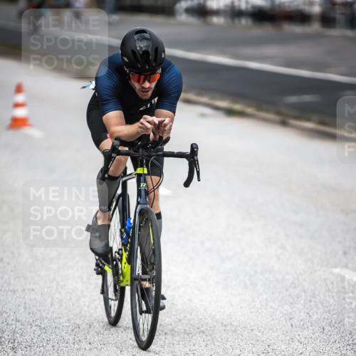 16.08.2026 - KN Förde Triathlon 2026 H.Heesch http://msf.ph/oto/9981405 16.08.2026 12:45:21 Radfahren 503, 518 meine-sportfotos.de