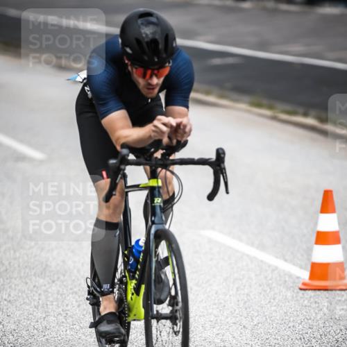 16.08.2026 - KN Förde Triathlon 2026 H.Heesch http://msf.ph/oto/9981411 16.08.2026 12:45:21 Radfahren 503, 518 meine-sportfotos.de