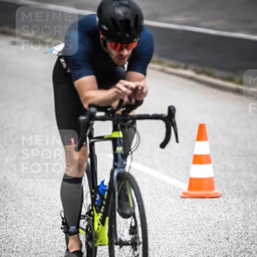 16.08.2026 - KN Förde Triathlon 2026 H.Heesch http://msf.ph/oto/9981413 16.08.2026 12:45:21 Radfahren 503, 518 meine-sportfotos.de