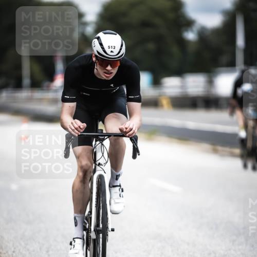 16.08.2026 - KN Förde Triathlon 2026 H.Heesch http://msf.ph/oto/9981464 16.08.2026 12:47:12 Radfahren 512, 528 meine-sportfotos.de
