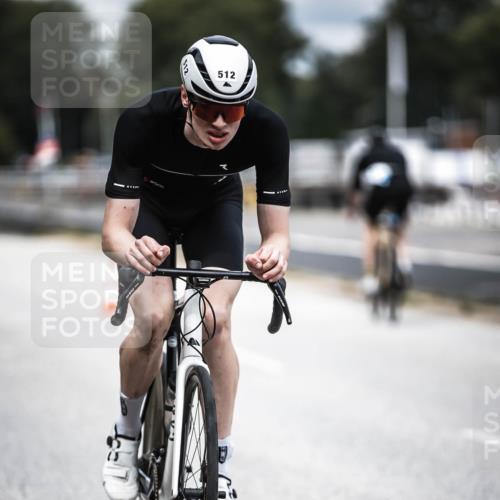 16.08.2026 - KN Förde Triathlon 2026 H.Heesch http://msf.ph/oto/9981468 16.08.2026 12:47:12 Radfahren 512, 528 meine-sportfotos.de