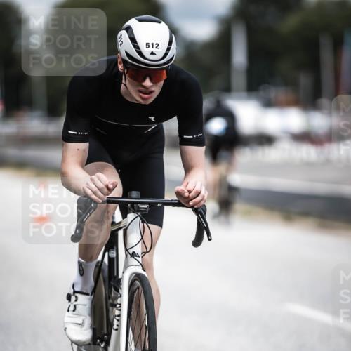 16.08.2026 - KN Förde Triathlon 2026 H.Heesch http://msf.ph/oto/9981470 16.08.2026 12:47:12 Radfahren 512, 528 meine-sportfotos.de