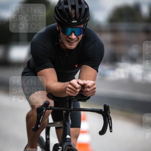 16.08.2026 - KN Förde Triathlon 2026 H.Heesch http://msf.ph/oto/9981511 16.08.2026 12:47:50 Radfahren 508, 520, 521 meine-sportfotos.de