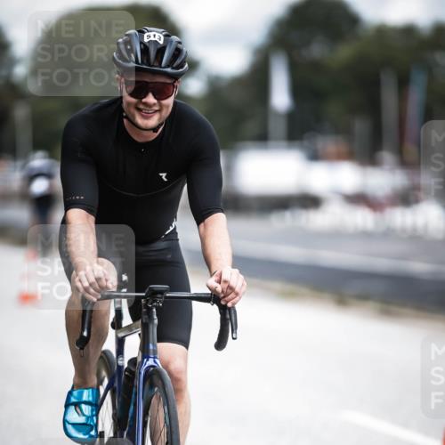 16.08.2026 - KN Förde Triathlon 2026 H.Heesch http://msf.ph/oto/9981528 16.08.2026 12:48:16 Radfahren 513 meine-sportfotos.de