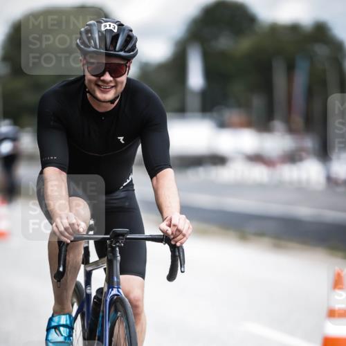 16.08.2026 - KN Förde Triathlon 2026 H.Heesch http://msf.ph/oto/9981529 16.08.2026 12:48:16 Radfahren 513 meine-sportfotos.de