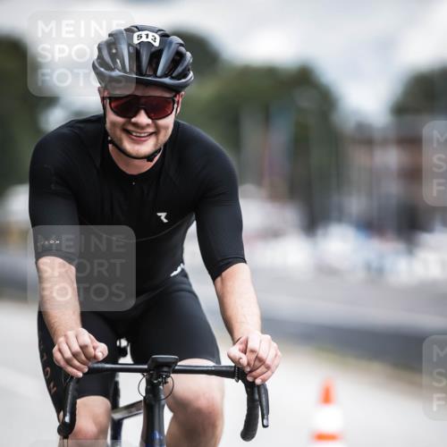 16.08.2026 - KN Förde Triathlon 2026 H.Heesch http://msf.ph/oto/9981533 16.08.2026 12:48:17 Radfahren 513 meine-sportfotos.de