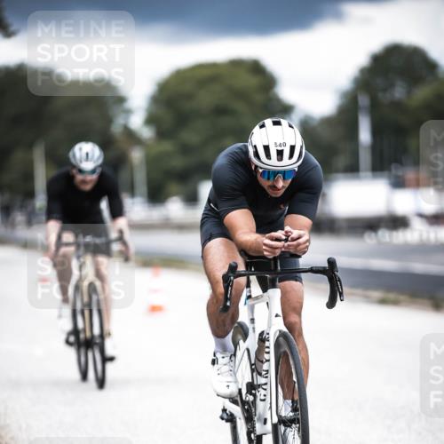 16.08.2026 - KN Förde Triathlon 2026 H.Heesch http://msf.ph/oto/9981666 16.08.2026 12:49:36 Radfahren 501, 540, 542, 543, 551 meine-sportfotos.de