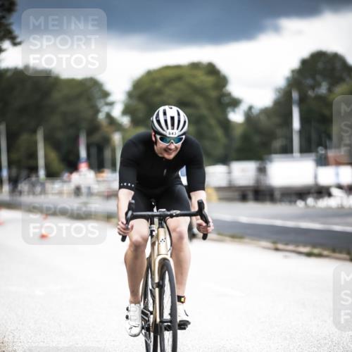 16.08.2026 - KN Förde Triathlon 2026 H.Heesch http://msf.ph/oto/9981670 16.08.2026 12:49:37 Radfahren 501, 540, 542, 543, 551 meine-sportfotos.de