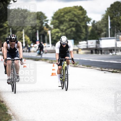 16.08.2026 - KN Förde Triathlon 2026 H.Heesch http://msf.ph/oto/9981696 16.08.2026 12:49:59 Radfahren 362, 507, 510, 519, 521, 527 meine-sportfotos.de