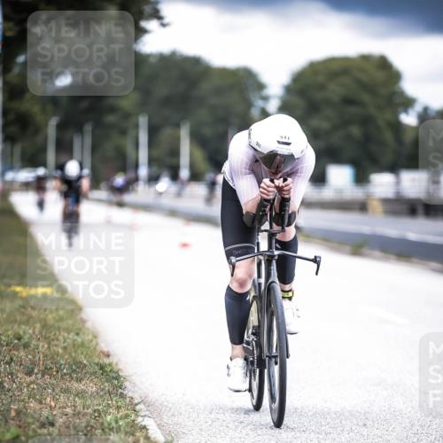 16.08.2026 - KN Förde Triathlon 2026 H.Heesch http://msf.ph/oto/9981750 16.08.2026 12:50:35 Radfahren 511, 590 meine-sportfotos.de