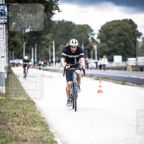 16.08.2026 - KN Förde Triathlon 2026 H.Heesch http://msf.ph/oto/9981761 16.08.2026 12:50:38 Radfahren 511, 530, 590 meine-sportfotos.de